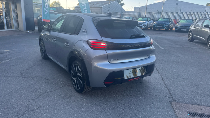 Peugeot 208 115kW GT 51kWh 5dr Auto Electric Hatchback - Image 28